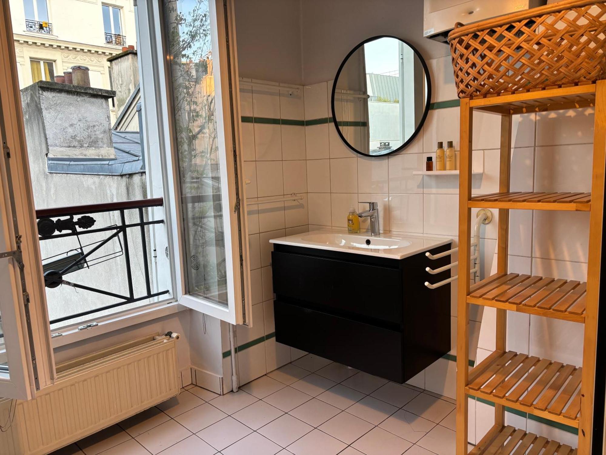 Charming Parisian Loft Near Opera - Tf24 * Parijs